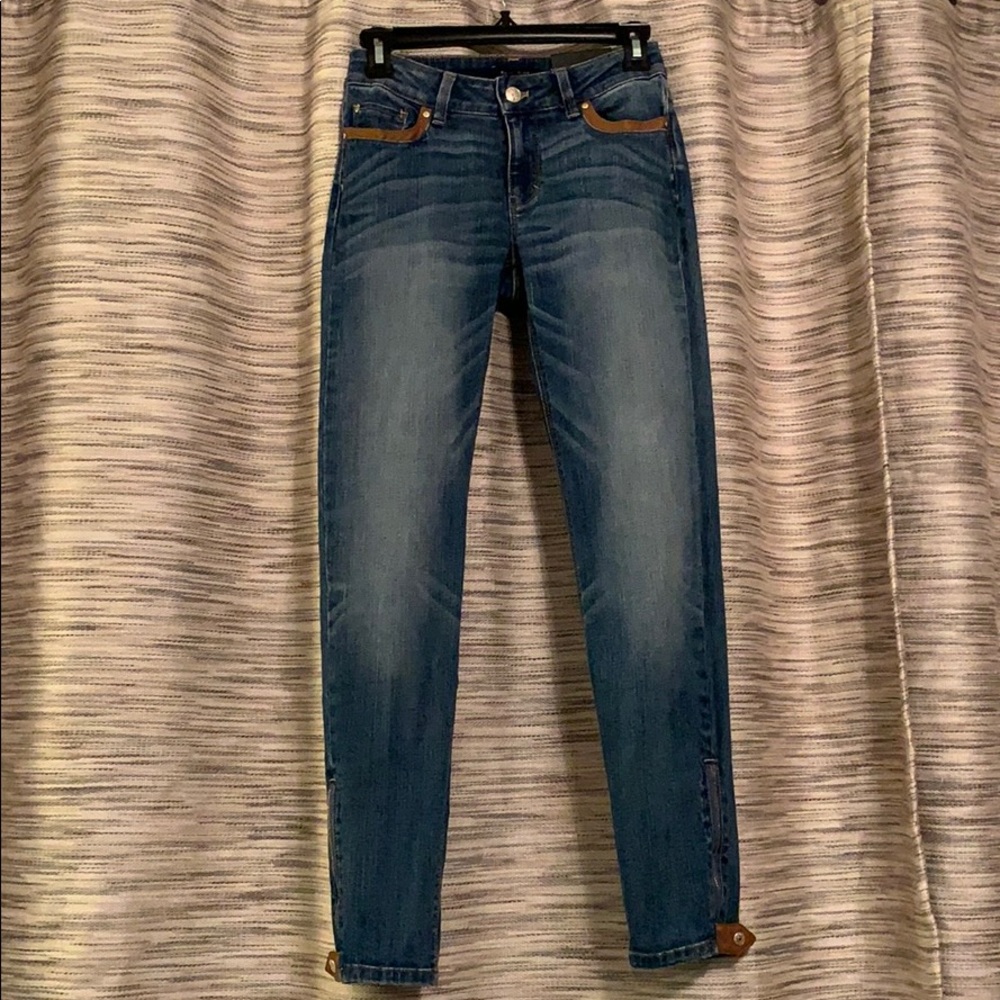 NWT White House Black Market Skinny Jeans